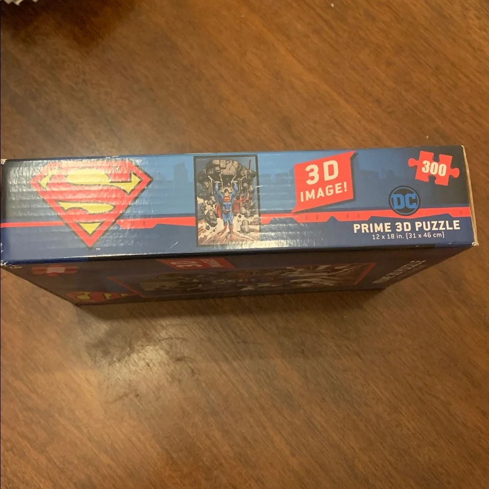 Superman Prime 3D Puzzle DC Comics 300 Pieces 12x18 Age 6+ Collectible